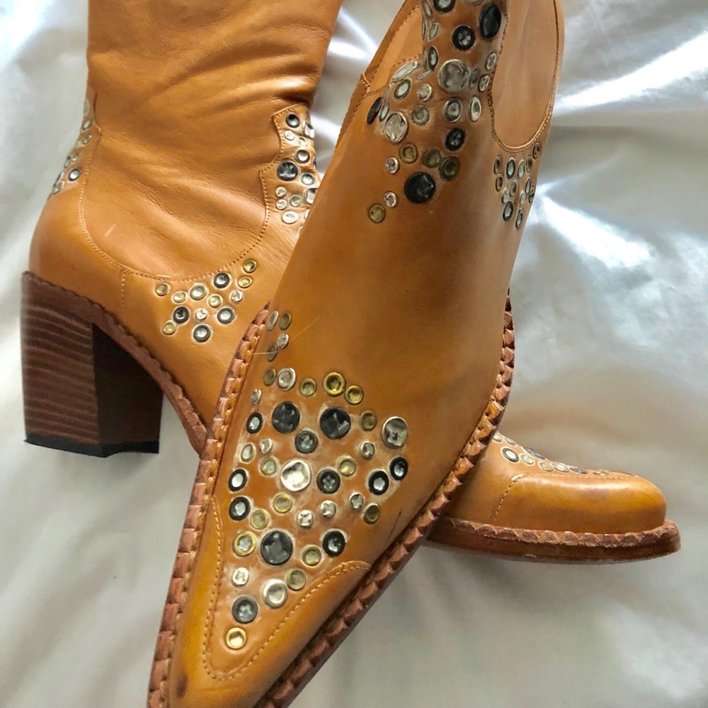 9 N French made leather hand stitched & unique